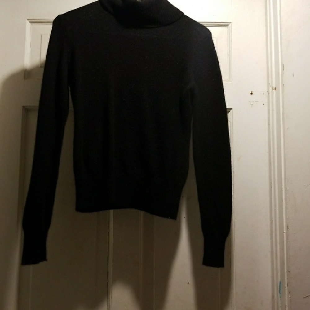 100% cashmere sweater